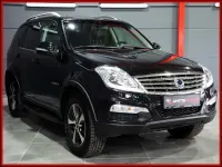 Gebraucht SsangYong Rexton Sapphire 178 PS (130 kW) 2016 Schwarz (metallic) SUV