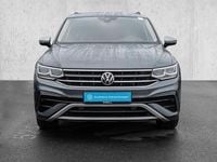 Gebraucht VW Tiguan Allspace Elegance 200 PS (147 kW) 2022 Platinum grey (metallic) SUV