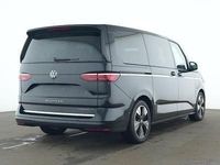 Second-hand VW Multivan 177 CP (130 kW) 2024 Negru Monovolum