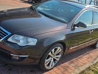 Gebraucht VW Passat 170 PS (125 kW) 2008 Braun Kombi
