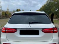 Gebraucht Mercedes E220 AMG line 194 PS (142 kW) 2018 Weiß Kombi