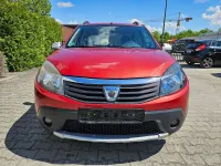 Gebraucht Dacia Sandero Stepway 84 PS (61 kW) 2012 Rot SUV