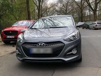 gebraucht Hyundai Coupé i30 1.6 CRDI 94kW Design Design NAVI