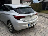 Gebraucht Opel Astra Dynamic 150 PS (110 kW) 2017 Silber Limousine