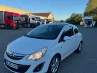 Gebraucht Opel Corsa Active 69 PS (50 kW) 2013 Weiß Kleinwagen