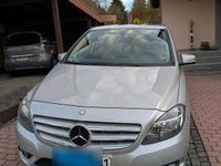 Gebraucht Mercedes B200 156 PS (114 kW) 2012 Silber Van / Kleinbus