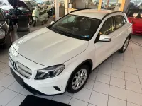 Gebraucht Mercedes GLA200 136 PS (100 kW) 2017 Weiß SUV
