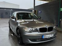 Gebraucht BMW 118 143 PS (105 kW) 2010 Grau Kleinwagen