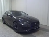 Gebraucht Jaguar XE R-Dynamic 250 PS (183 kW) 2022 Santorini black Limousine