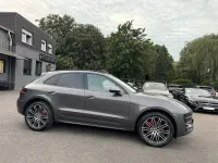Gebraucht Porsche Macan Turbo 400 PS (294 kW) 2018 Achatgrau (metallic) SUV