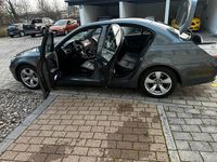 Gebraucht BMW 525 218 PS (160 kW) 2005 Grau Limousine