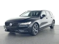 Gebraucht Volvo V60 Plus 197 PS (144 kW) 2025 Schwarz Kombi