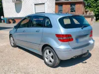 Gebraucht Mercedes B200 143 PS (105 kW) 2005 Silber Van / Kleinbus