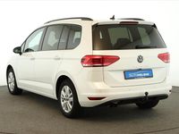 Gebraucht VW Touran Comfortline 150 PS (110 kW) 2022 Oryxweiss Van / Kleinbus
