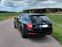 Second-hand Skoda Octavia Active 150 CP (110 kW) 2016 Negru Break