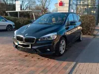 Gebraucht BMW 220 Gran Tourer Sport Line 190 PS (139 kW) 2017 Schwarz Van / Kleinbus