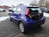 Neu Toyota Aygo X Business Edition 72 PS (52 kW) 2025 Blau SUV
