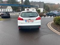 Gebraucht Ford Focus 95 PS (69 kW) 2014 Weiß Kombi