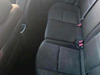 Gebraucht Hyundai i30 90 PS (66 kW) 2011 Schwarz Limousine