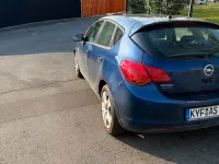 Używany Opel Astra 115 KM (84 kW) 2011 Niebieski Kombi