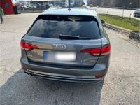Używany Audi A4 Sport 190 KM (139 kW) 2017 Szary Kombi