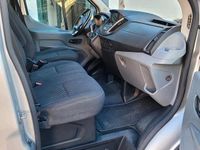 Gebraucht Ford Transit 131 PS (96 kW) 2019 Silber Van