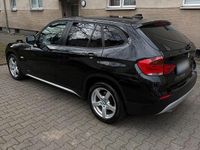 Gebraucht BMW X1 143 PS (105 kW) 2012 Schwarz SUV