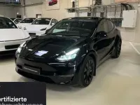 Käytetty Tesla Model Y Performance 321 kW (437 HP) 2023 Musta Katumaasturi