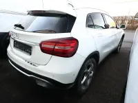 Gebraucht Mercedes GLA200 Urban 156 PS (114 kW) 2019 Weiss SUV