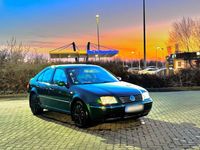 Gebraucht VW Bora 75 PS (55 kW) 2002 Grün Kleinwagen