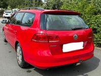 Gebraucht VW Passat 105 PS (77 kW) 2012 Rot Kombi