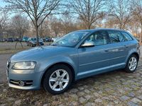 Gebraucht Audi A3 Sportback 125 PS (91 kW) 2010 Blau Kleinwagen
