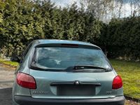 Gebraucht Peugeot 206 60 PS (44 kW) 2001 Grün Kleinwagen