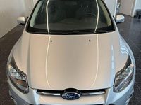 Second-hand Ford Focus Titanium 140 CP (102 kW) 2012 Argintiu Berlinǎ