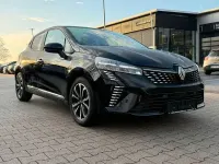Używany Renault Clio V Techno 90 KM (66 kW) 2025 Czarny Hatchback