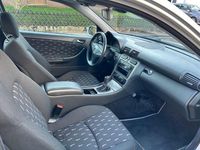 Gebraucht Mercedes C180 129 PS (94 kW) 2001 Silber Coupé