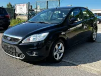 Gebraucht Ford Focus Style 101 PS (74 kW) 2010 Schwarz Limousine