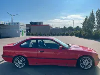 Gebraucht BMW 318 140 PS (102 kW) 1994 Rot Coupé