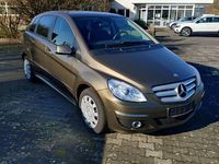 Gebraucht Mercedes B200 136 PS (100 kW) 2010 Braun Van / Kleinbus