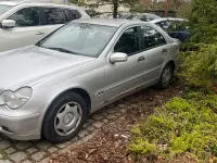 Gebraucht Mercedes C220 Classic 143 PS (105 kW) 2003 Silber Limousine
