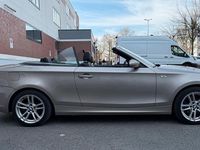 Gebraucht BMW 120 Cabriolet 177 PS (130 kW) 2009 Grau Cabrio