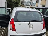 Gebraucht Hyundai i10 67 PS (49 kW) 2010 Weiß Kleinwagen