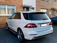 Gebraucht Mercedes ML350 258 PS (189 kW) 2015 Weiß SUV