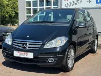 Gebraucht Mercedes A180 Elegance 116 PS (85 kW) 2012 Schwarz Kleinwagen