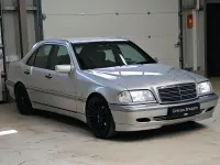 Gebraucht Mercedes C180 122 PS (89 kW) 2000 Silber Limousine