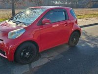 Gebraucht Toyota iQ 98 PS (72 kW) 2010 Rot Kleinwagen