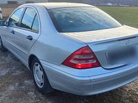 Gebraucht Mercedes C180 143 PS (105 kW) 2002 Silber Limousine