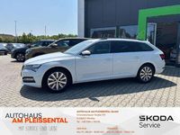 Gebraucht Skoda Superb 156 PS (114 kW) 2022 Moonweiss metallic Kombi