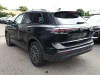 Neu VW Tiguan IQ Drive 150 PS (110 kW) 2026 Grenadillschwarz metallic SUV