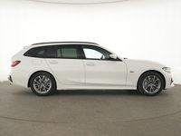 Gebraucht BMW 330e Sport Line 252 PS (185 kW) 2022 Weiß Limousine